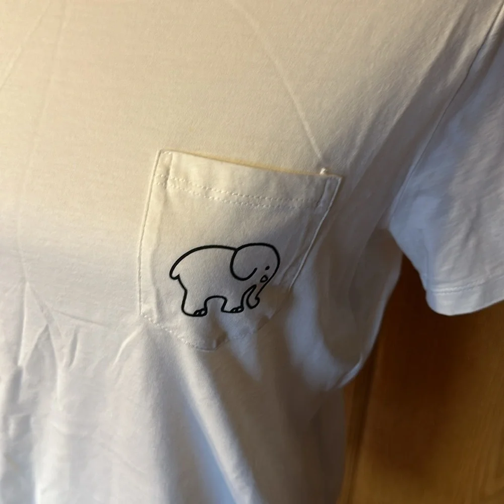 NWOT Ivory Ella White Short Sleeve Shirt, Size Medium - Picture 2 of 5